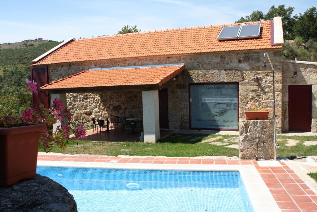 Casa Entre-Palheiros E Casa Do Canastro Montalegre Rom bilde